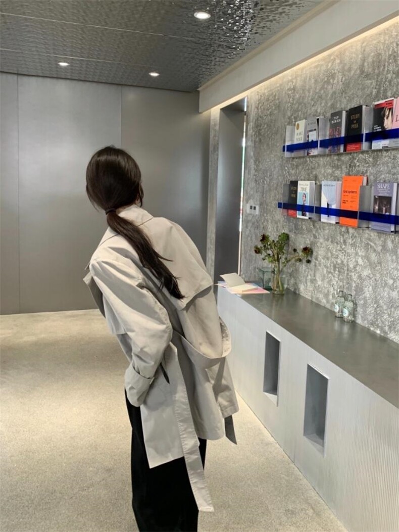 三色风衣，女装风衣，深度