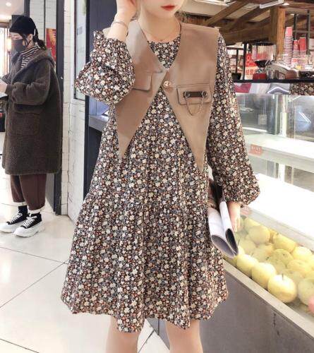 现货衬衣、小碎花连衣裙，女装连衣裙，帝曼酷秀