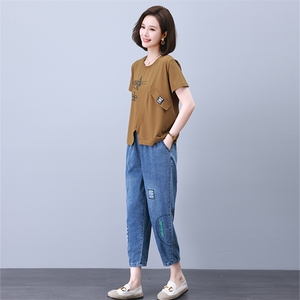 夏季休闲套装女2023年新款中年妈妈时尚洋气短袖宽松牛仔裤两件套图片