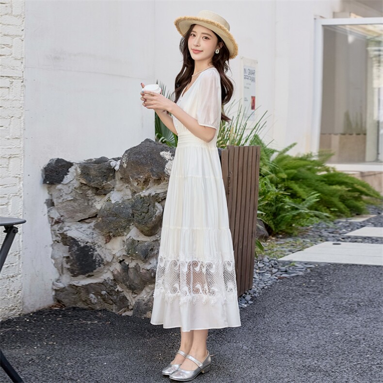 白色连衣裙女2026新款夏季绝美穿搭短袖蕾丝拼接显瘦高腰长裙子,女装连衣裙,美沁