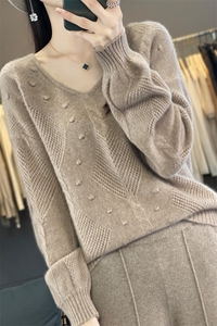 25新款100%纯羊毛衫女V领镂空提花宽松针织衫显瘦羊绒衫打底毛衣图片