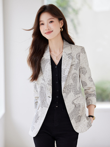 2025秋装新款印花气质时尚长袖一粒扣西装小外套女图片
