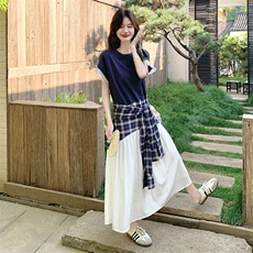 藏青色