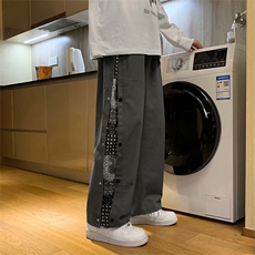 灰色
