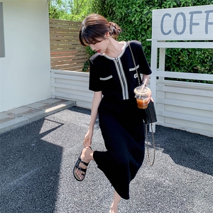 撞色假两件圆领连衣裙女2025夏季淡人法式设计感黑色半拉链A字裙图片