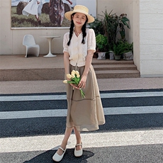 夏季港风小众设计V领提花上衣半身裙两件套女夏新款宽松休闲套装，女装套装/套裙，一九零