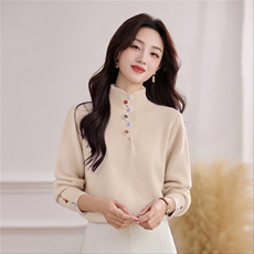 2025年冬季彩扣套头时尚毛衣小衫，女装针织衫/毛衣，乐吉娜