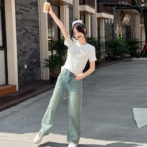 新款民族风刺绣牛仔套装女两件套显瘦时尚潮流图片