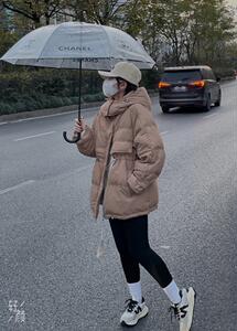 韩版收腰版羽绒服图片