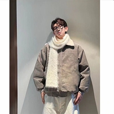 灰色