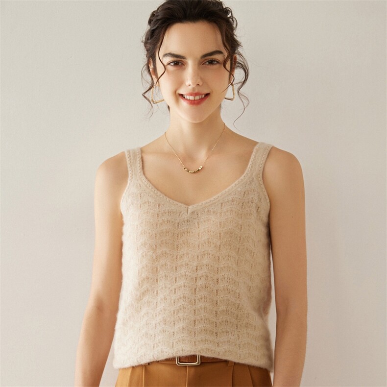 新款镂空羊绒贴身百搭吊带小背心保暖打底内搭V领针织吊带基础款，女装背心吊带，轩妮羊绒