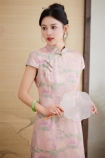 宋锦真丝旗袍2025新款大牌奢华粉色提花连衣裙复古日常减龄国风，女装汉服/婚纱/旗袍/礼服，媚琳依坊