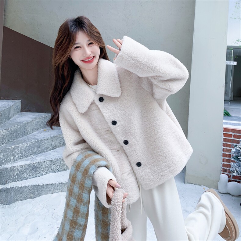 【新款】皮毛一体外套2C131-708-P195K288,女装短外套,2C131