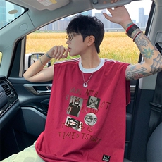 酒红色