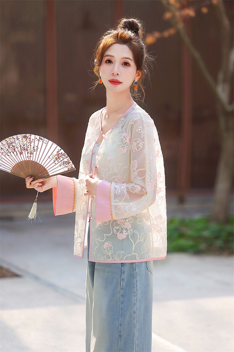 新中式精致刺绣薄款外套女2026春季新款高级感洋气减龄轻G风,女装短外套,奕薇雅
