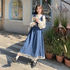 时尚慵懒感牛仔背带裙套装女2025春季新款木耳边衬衫背带裙两件套图片