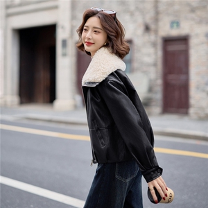 大翻领加丝绵皮衣短外套女2025秋冬新款保暖时尚酷飒机车PU皮夹克图片