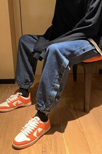2023冬季加厚牛仔布港风排扣牛仔裤货号K553P55图片