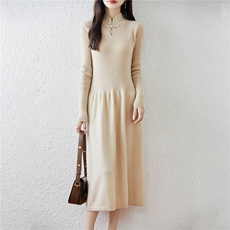 2025年秋季休闲风中长款长袖盘扣时尚百搭连衣裙，女装连衣裙，绒汀羊绒