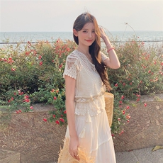 波西米亚度假风钩花镂空v领针织衫短袖女夏吊带裙设计感两件套裙，女装套装/套裙，2C166