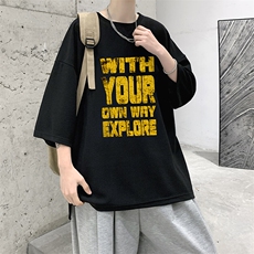 黑色