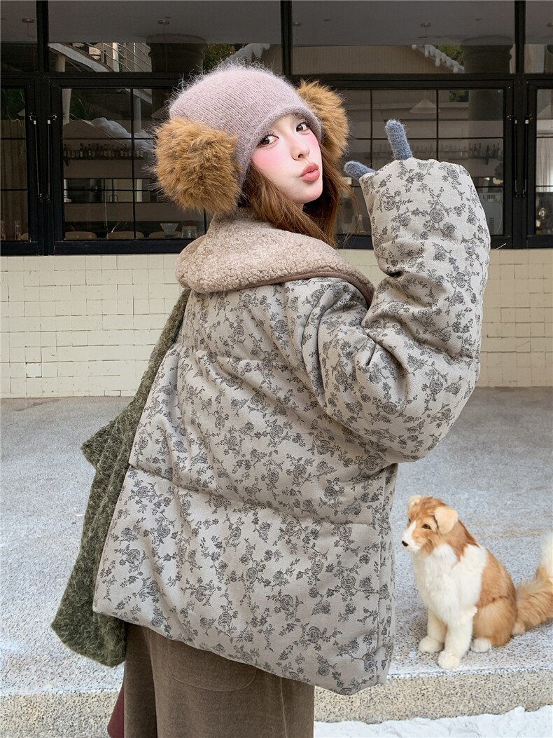 撞色碎花羊羔毛娃娃领短款羽绒服外套女冬2025新款小众设计白鸭绒,女装羽绒服,艾米莉亚