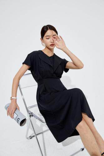 现货双领显瘦连衣裙,女装连衣裙,M&VC