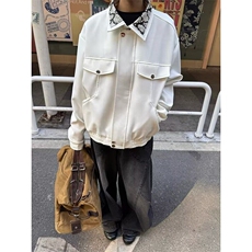 白色