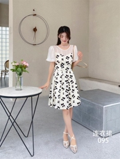修身连衣裙，女装连衣裙，依佰思特