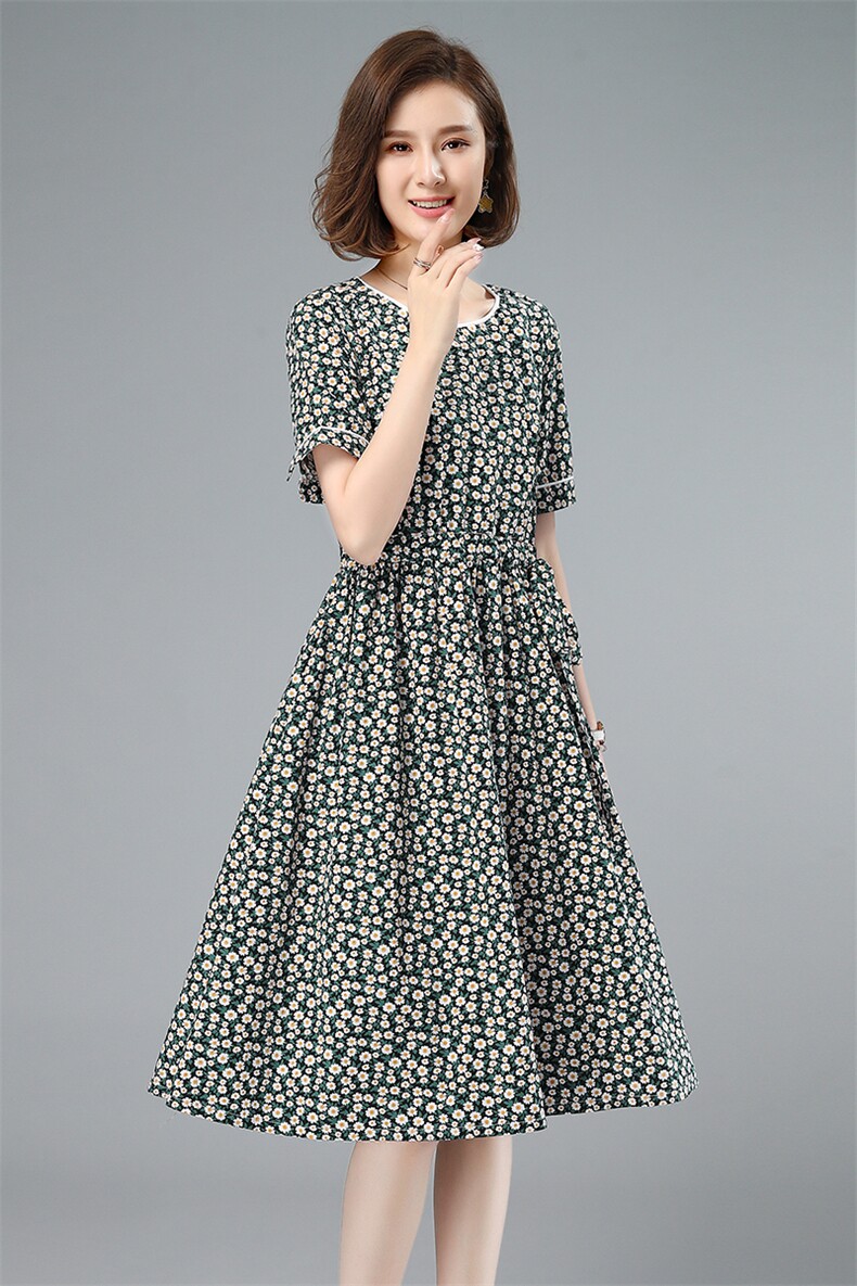 2021夏季新款简约时尚圆领收腰显瘦宽松碎花连衣裙，女装连衣裙，小林双子