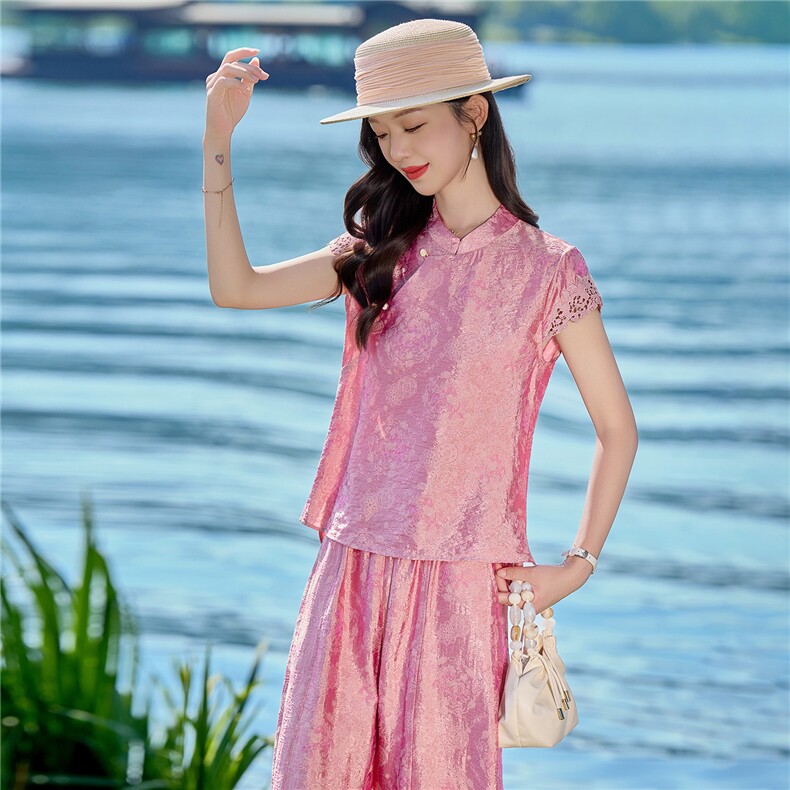 2026夏季新款新中式风盘扣提花蕾丝上衣女修身显瘦气质套裤,女装套装/套裙,众宇琦