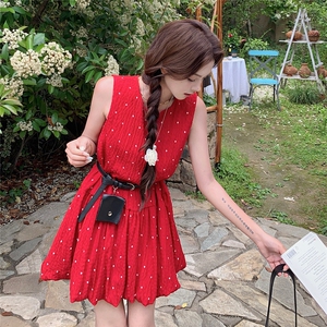 甜美度假风波点红色无袖背心连衣裙女夏2025新款小个子温柔风裙子图片