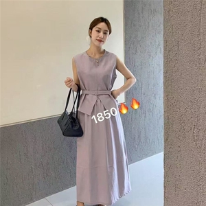 夏季新款两件套连衣裙女韩版设计感无袖上衣收腰显瘦中长裙子图片