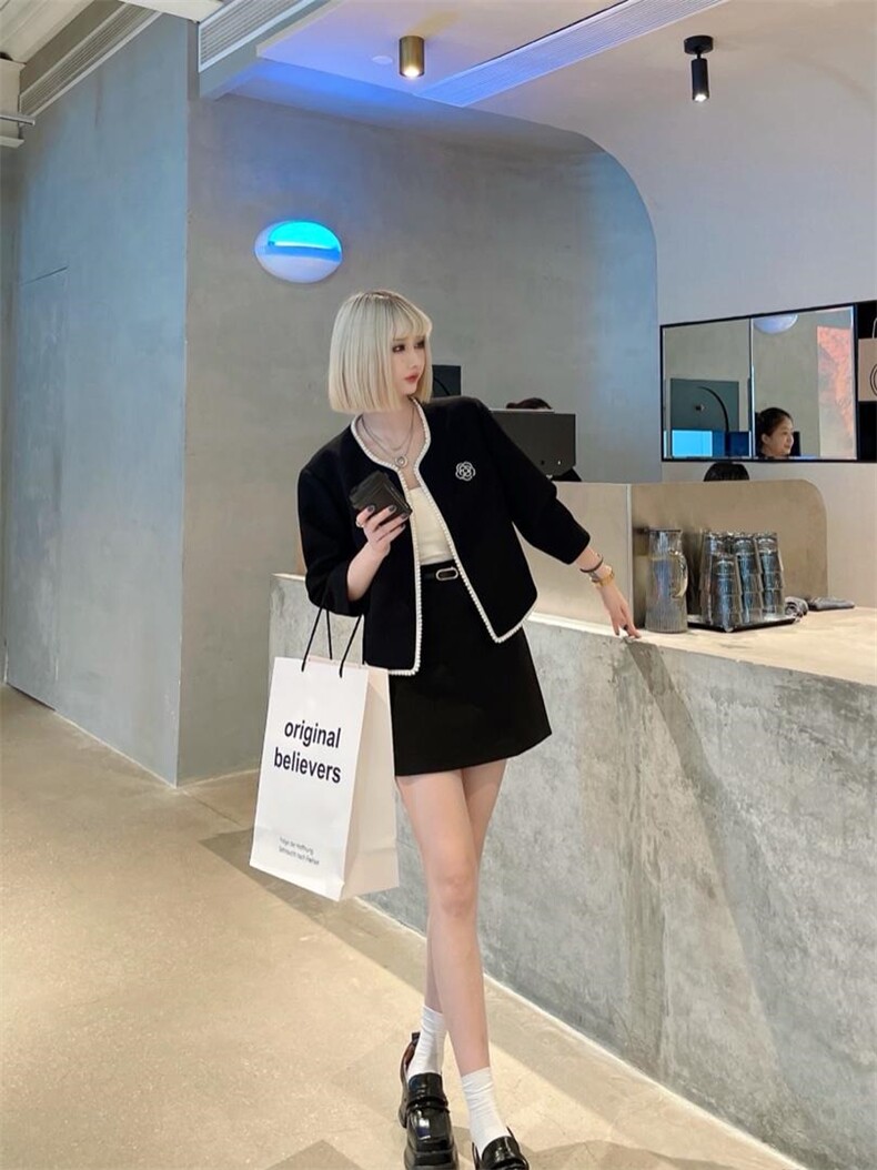 2021-01小披肩风衣，女装风衣，春霓公主