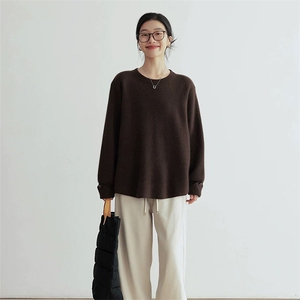 时尚百搭女士羊毛衫 简约纯色修身圆领毛衣 舒适保暖秋冬必备图片