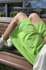 多巴胺穿搭短裤男宽松夏季薄款韩版潮流大码胖子休闲运动五分裤子，男装牛仔裤，电商A022
