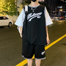 黑色