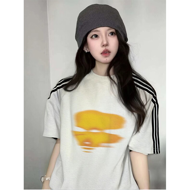 抖音得物品质二开240克宽松纯棉美式潮牌印花三条杠中性风短袖T恤，男装T恤，电商A486-1