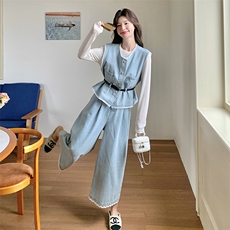 韩系气质蕾丝拼接牛仔马甲阔腿裤套装两件套女春季减龄气质穿搭，女装T恤，2D076