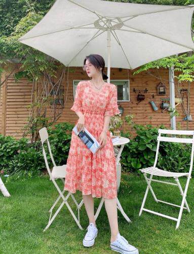 碎花连衣裙，女装连衣裙，布萱