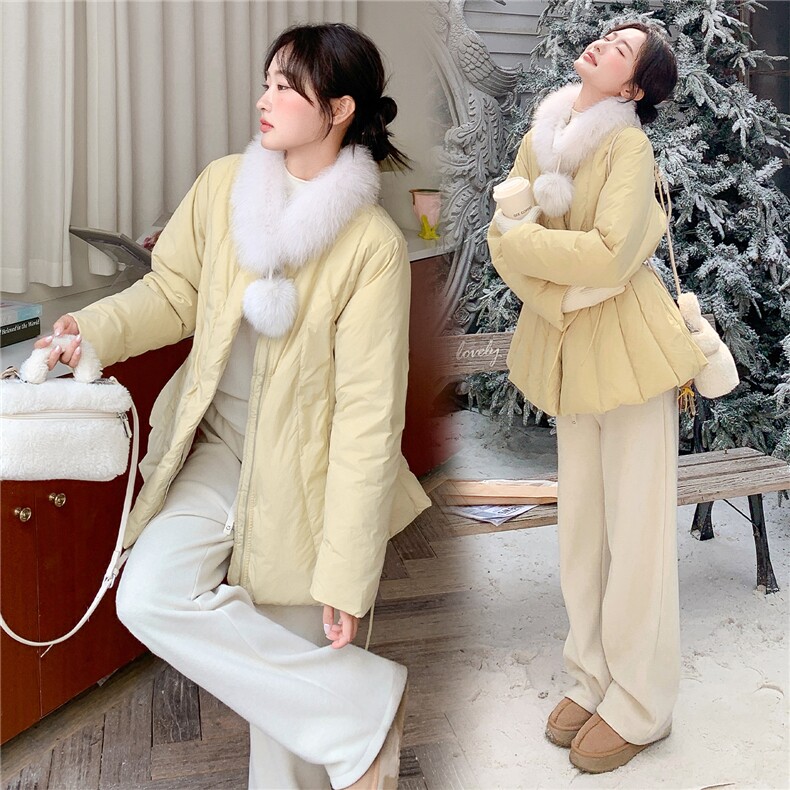 2025年冬季韩版圆领真毛领系带收腰羽绒服,女装羽绒服,鑫鑫美