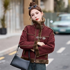 时尚复古红麂皮绒皮毛一体外套女2024冬新款小个子机车棉服，女装棉衣/棉服，奕薇雅