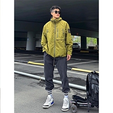 绿色户外冲锋衣外套男款春秋硬壳机能防水爬登山服旅行高级感夹克，男装夹克，星座506A