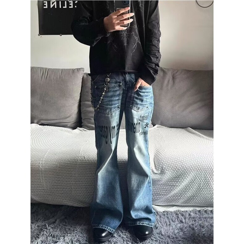 美式复古猫须字母印花微喇牛仔裤男女cleanfit街头宽松情侣休闲裤图片