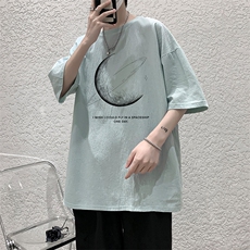 灰绿色