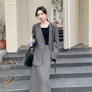 学院风穿搭蝴蝶结卫衣套装女春秋2025新款超火好看高级感两件套装图片