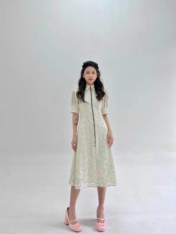 蕾丝泡泡袖连衣裙，女装连衣裙，HE