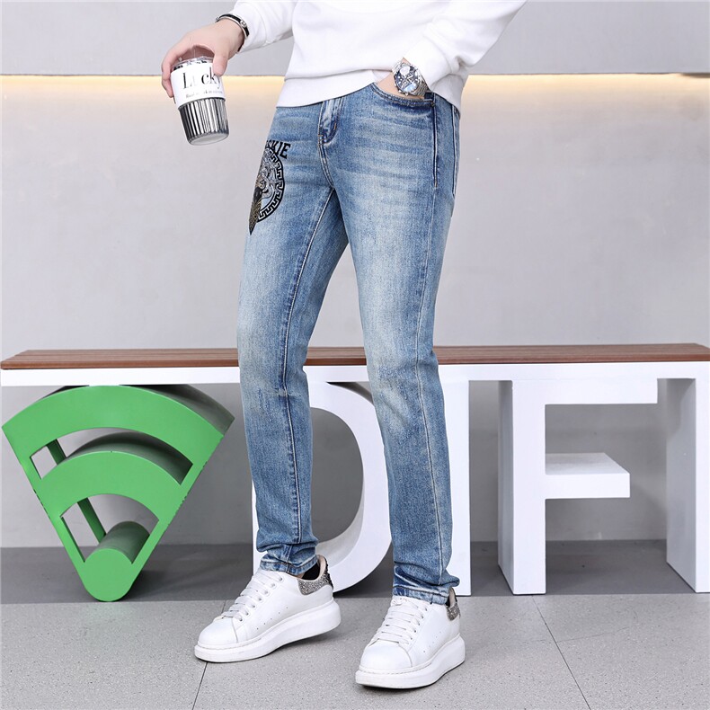 四季潮款轻奢欧货拔印烫钻水洗弹力牛仔裤男修身小脚休闲百搭长裤,男装牛仔裤,电商D218