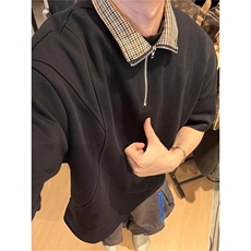 黑色