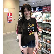 抖音得物品质二开240克宽松纯棉美式潮牌印花三条杠中性风短袖T恤，男装T恤，电商A486